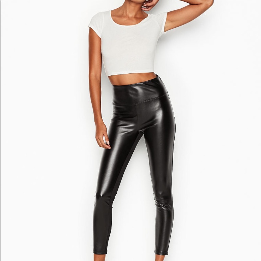 🔥🔥🔥Victoria Sport faux leather leggings